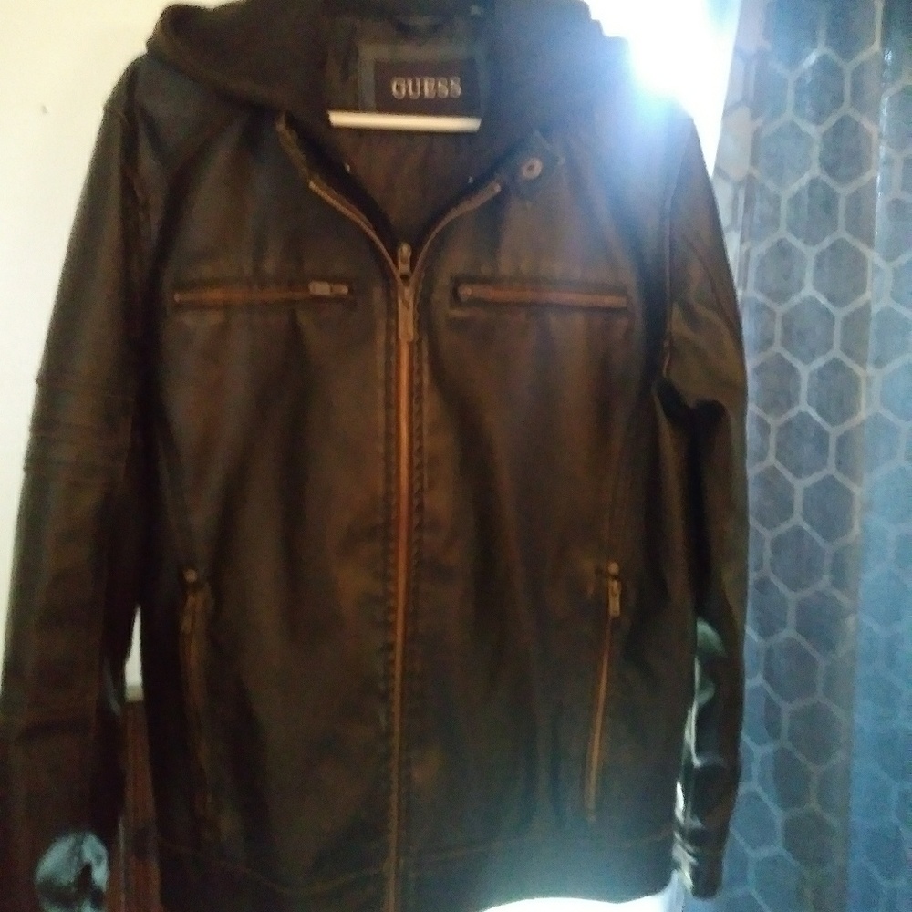 GUESS MEN'S GENUINE LEATHER COAT